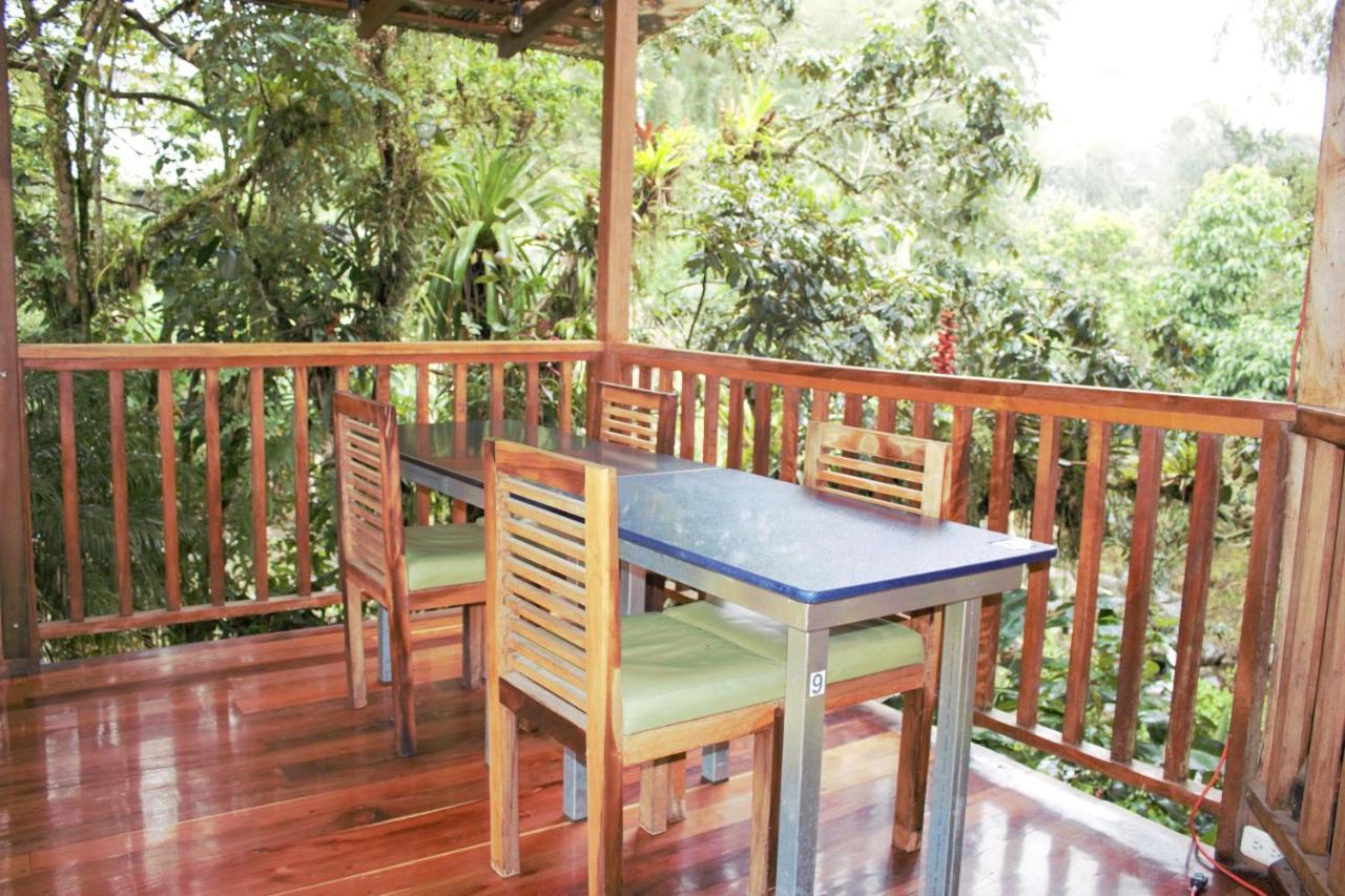 Hostal Zafiro Mindo Dış mekan fotoğraf