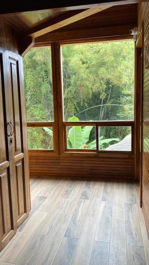 Hostal Zafiro Mindo Dış mekan fotoğraf